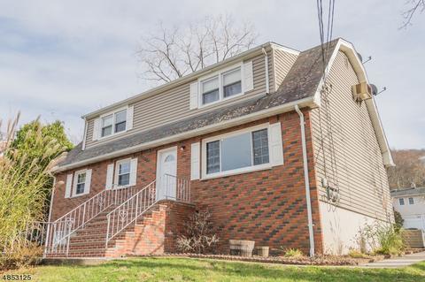 4 Borman Dr, Wanaque, NJ 07465 photo 2