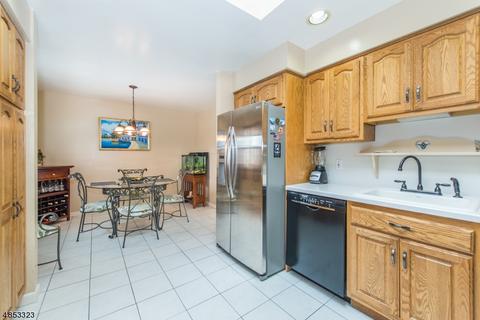 24 Wendt Ln, Wayne, NJ 07470 photo 4