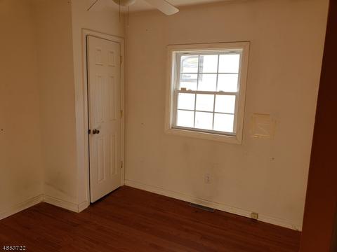61 Maple Ln, Wayne, NJ 07470 photo 12