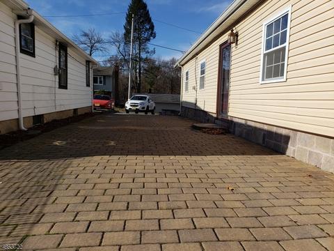 61 Maple Ln, Wayne, NJ 07470 photo 6