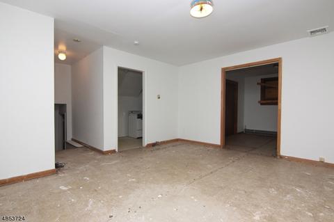 440 W Lookout Ave, Hackensack, NJ 07601 photo 18