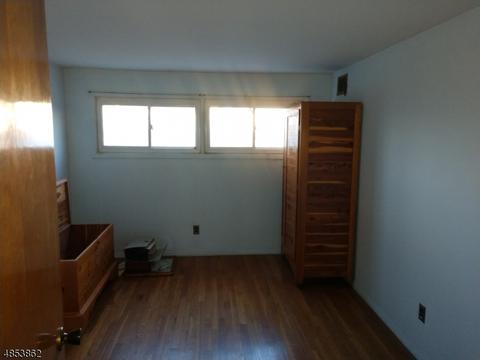 327 Mansfield Ave, Secaucus, NJ 07094 photo 9