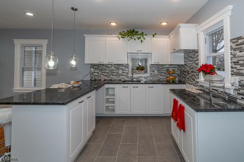 608 E 3rd Ave, Roselle, NJ 07203 photo 13