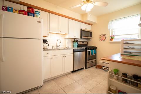 1303 Valley Rd # a, Wayne, NJ 07470 photo 4