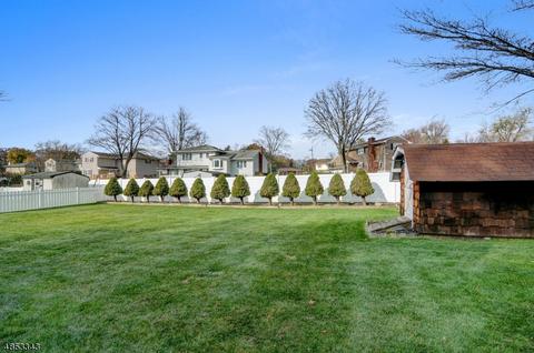 36 Skyline Dr, Clark, NJ 07066 photo 18