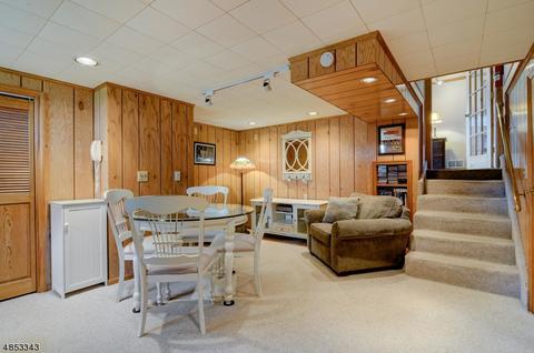 36 Skyline Dr, Clark, NJ 07066 photo 15