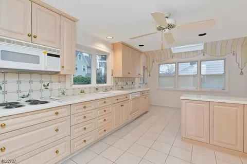 5 Garden Rd, Summit, NJ 07901 photo 10
