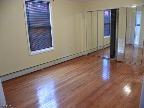 510 Riverside Dr, Wayne, NJ 07470 photo 8