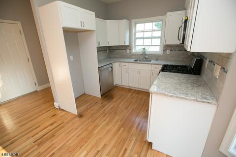 1370 Belleview Ct, Plainfield, NJ 07060 photo 7