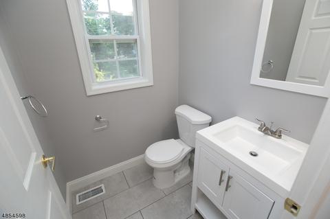 1370 Belleview Ct, Plainfield, NJ 07060 photo 9
