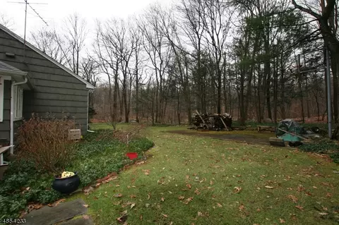 11 Strong Dr, Kinnelon, NJ 07405 photo 6