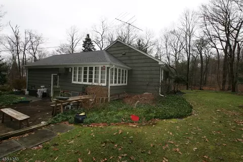 11 Strong Dr, Kinnelon, NJ 07405 photo 5