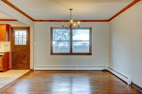 19 Surrey Dr, Wayne, NJ 07470 photo 8