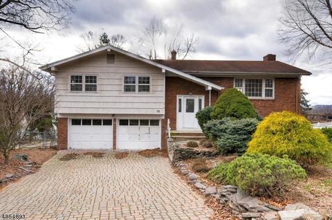 19 Surrey Dr, Wayne, NJ 07470 photo 1