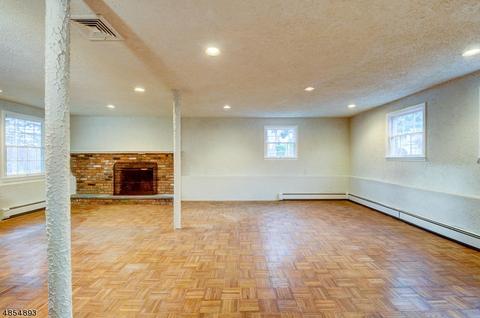 19 Surrey Dr, Wayne, NJ 07470 photo 20