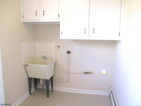 17 Petrie Ln, Wayne, NJ 07470 photo 19