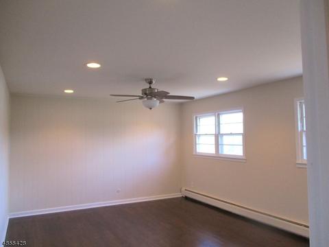 17 Petrie Ln, Wayne, NJ 07470 photo 17