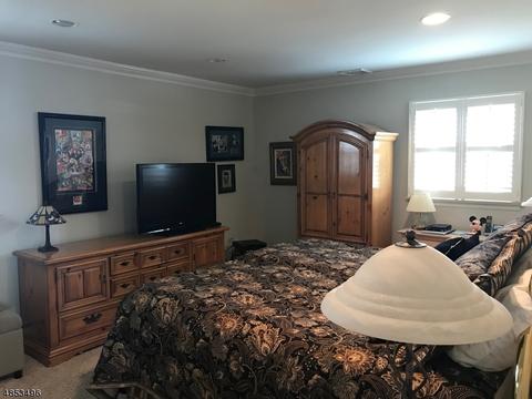 15 Hurst Ter, Wayne, NJ 07470 photo 10