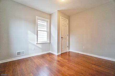 322 Lee Pl, Plainfield, NJ 07063 photo 14