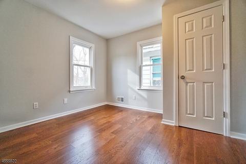 322 Lee Pl, Plainfield, NJ 07063 photo 13