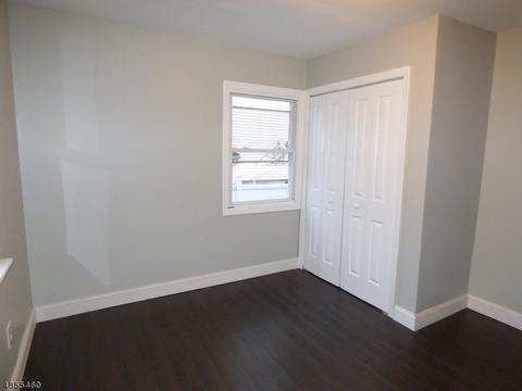 168 Berdan Pl, Hackensack, NJ 07601 photo 16