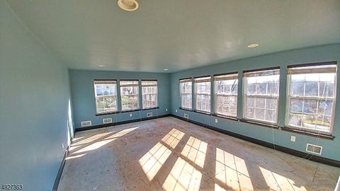 5 Crestview Dr, Stanhope, NJ 07874 photo 5