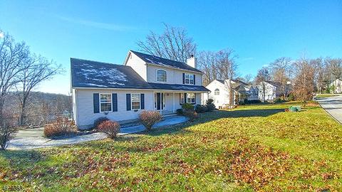 5 Crestview Dr, Stanhope, NJ 07874 photo 2