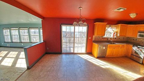 5 Crestview Dr, Stanhope, NJ 07874 photo 7
