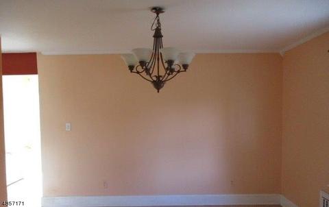742 E Main St, Bridgewater, NJ 08807 photo 4