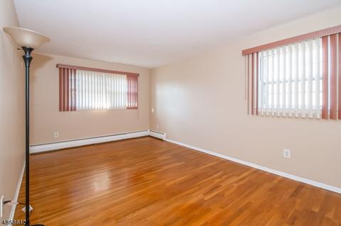 35 Lance Dr, Clark, NJ 07066 photo 15