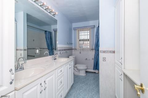 35 Lance Dr, Clark, NJ 07066 photo 12