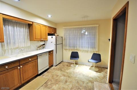 775 Hemlock Rd, Union, NJ 07083 photo 6