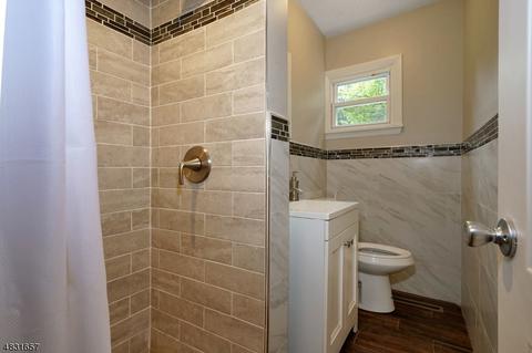 70 Rockview Ave, North Plainfield, NJ 07060 photo 17