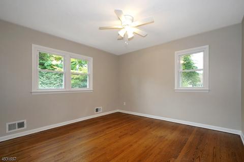 70 Rockview Ave, North Plainfield, NJ 07060 photo 12