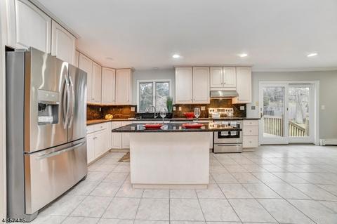 10 Davies Ct, Wayne, NJ 07470 photo 7