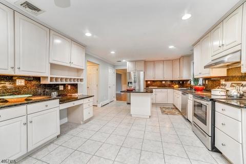 10 Davies Ct, Wayne, NJ 07470 photo 6