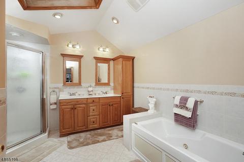 75 Hillcrest Dr, Clark, NJ 07066 photo 10