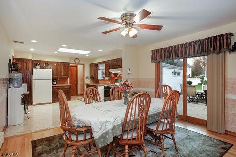 75 Hillcrest Dr, Clark, NJ 07066 photo 7
