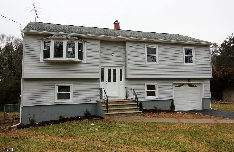  17 Mohawk Trl, West Milford, NJ 07480 photo 1