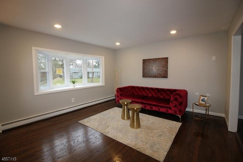  17 Mohawk Trl, West Milford, NJ 07480 photo 2