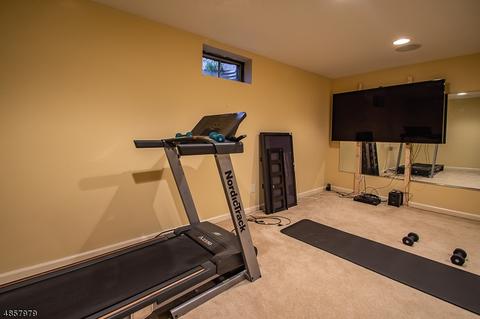 141 Cumberland, Paramus, NJ 07652 photo 24