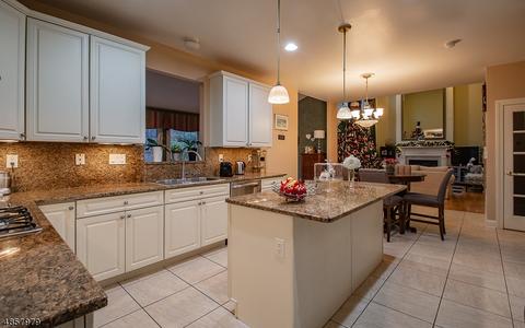 141 Cumberland, Paramus, NJ 07652 photo 9