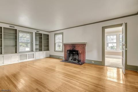 74 Maple St, Ramsey, NJ 07446 photo 2