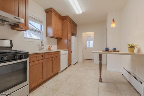28 Parkview Dr, Millburn, NJ 07041 photo 8