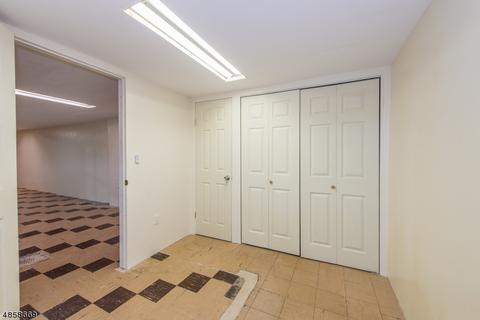 43 Warwick Rd, Hillside, NJ 07205 photo 16
