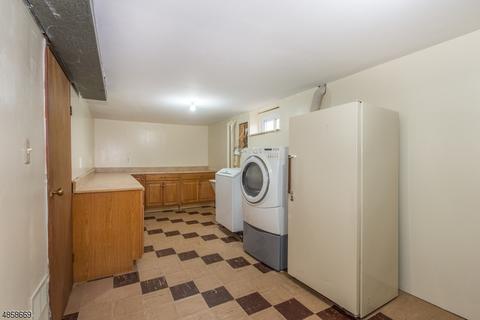 43 Warwick Rd, Hillside, NJ 07205 photo 15