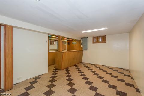 43 Warwick Rd, Hillside, NJ 07205 photo 14