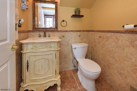 32 Tanager Ct, Wayne, NJ 07470 photo 17