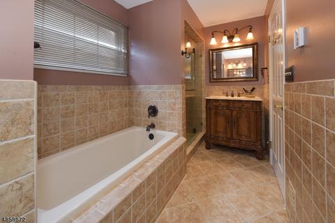 32 Tanager Ct, Wayne, NJ 07470 photo 19