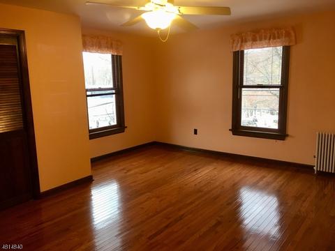 105 Main St, Hampton, NJ 08827 photo 16